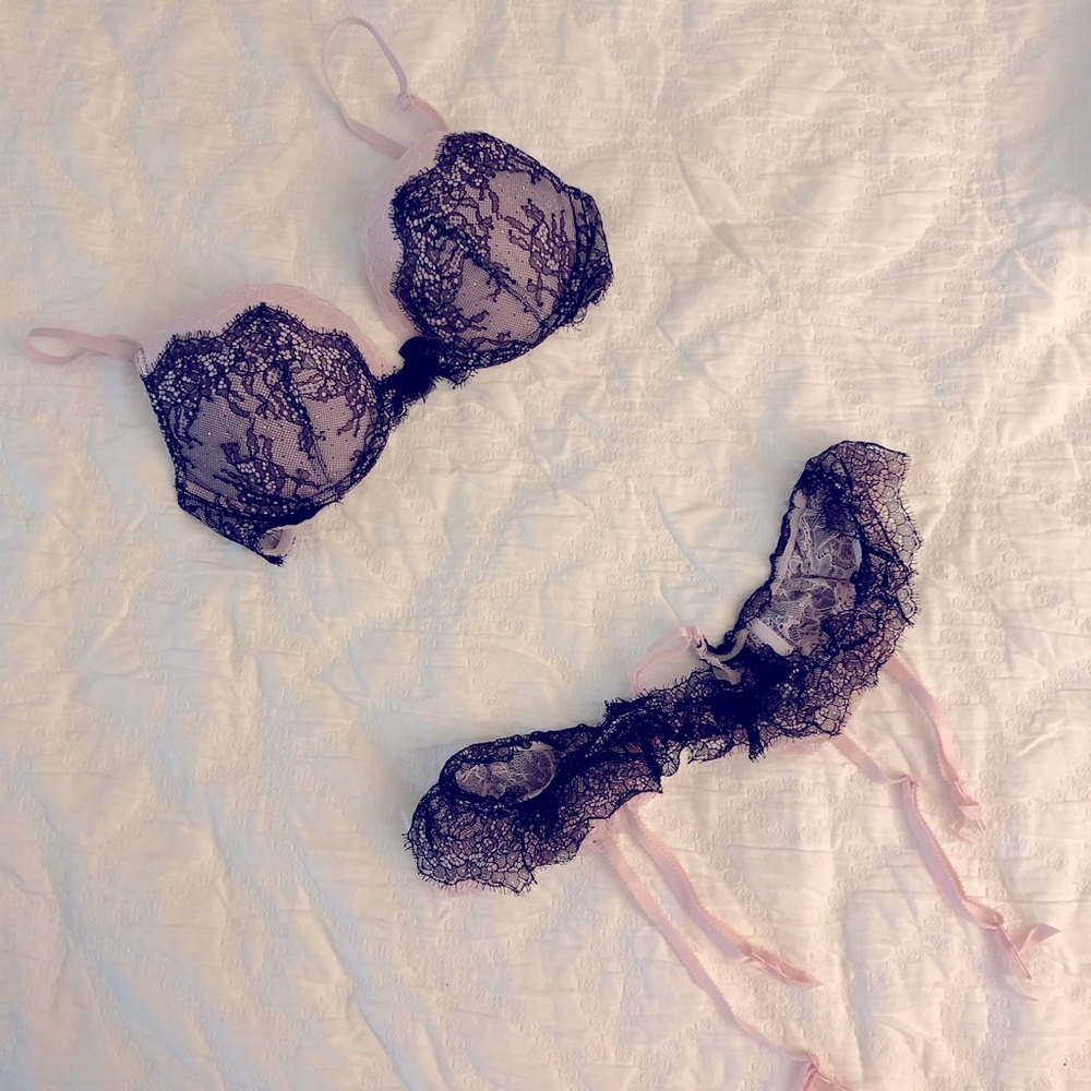 Victoria’s Secret Lace Bra & Garter Set